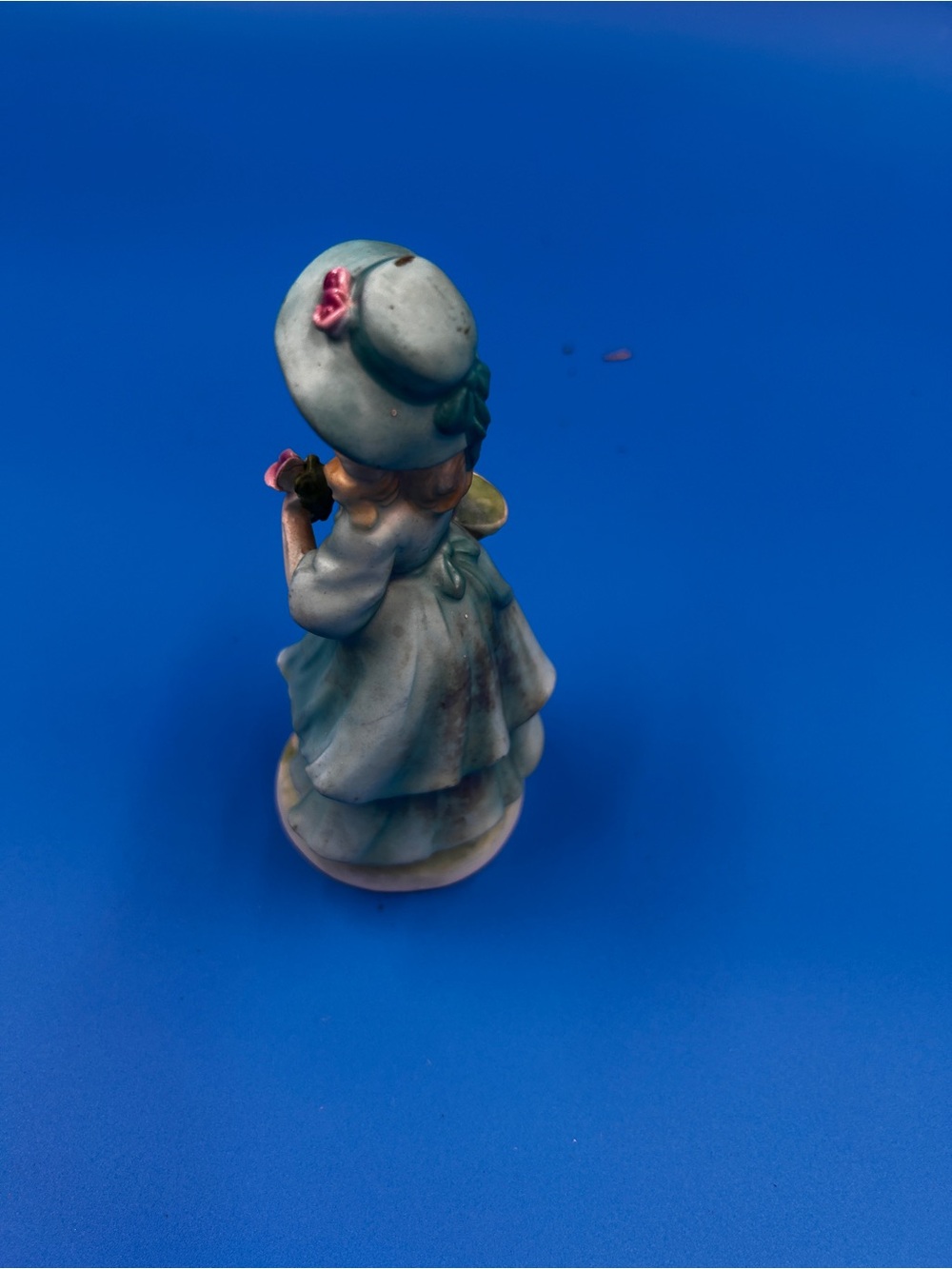1973 "Jennifer" ceramic figurine produced for Avon, OLD STOCK NIB - Picture 4 of 4